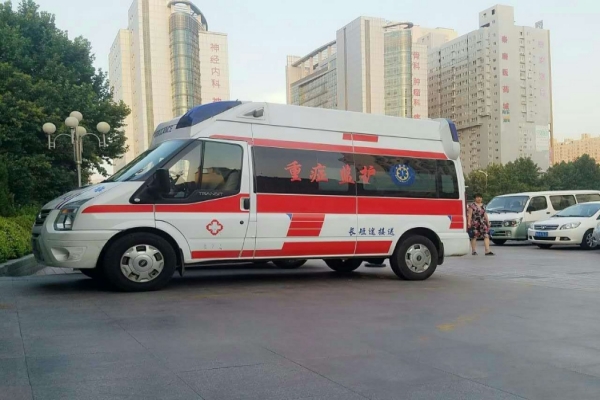 武汉跨省救护车异地转运危重病人 -长途120救护车租车-各种出院转院